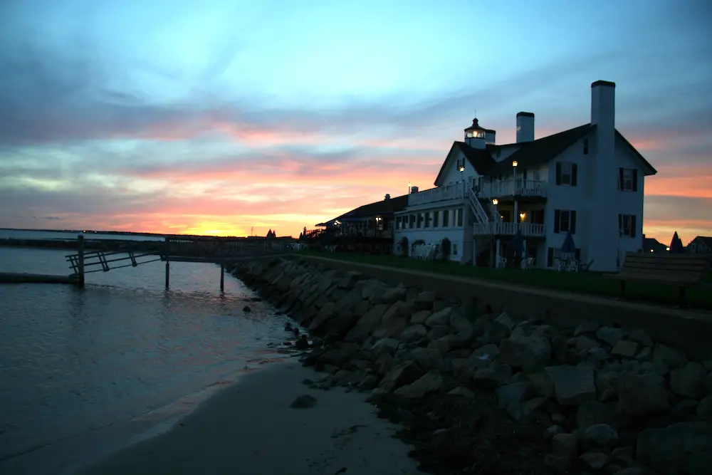 Lighthouse Inn